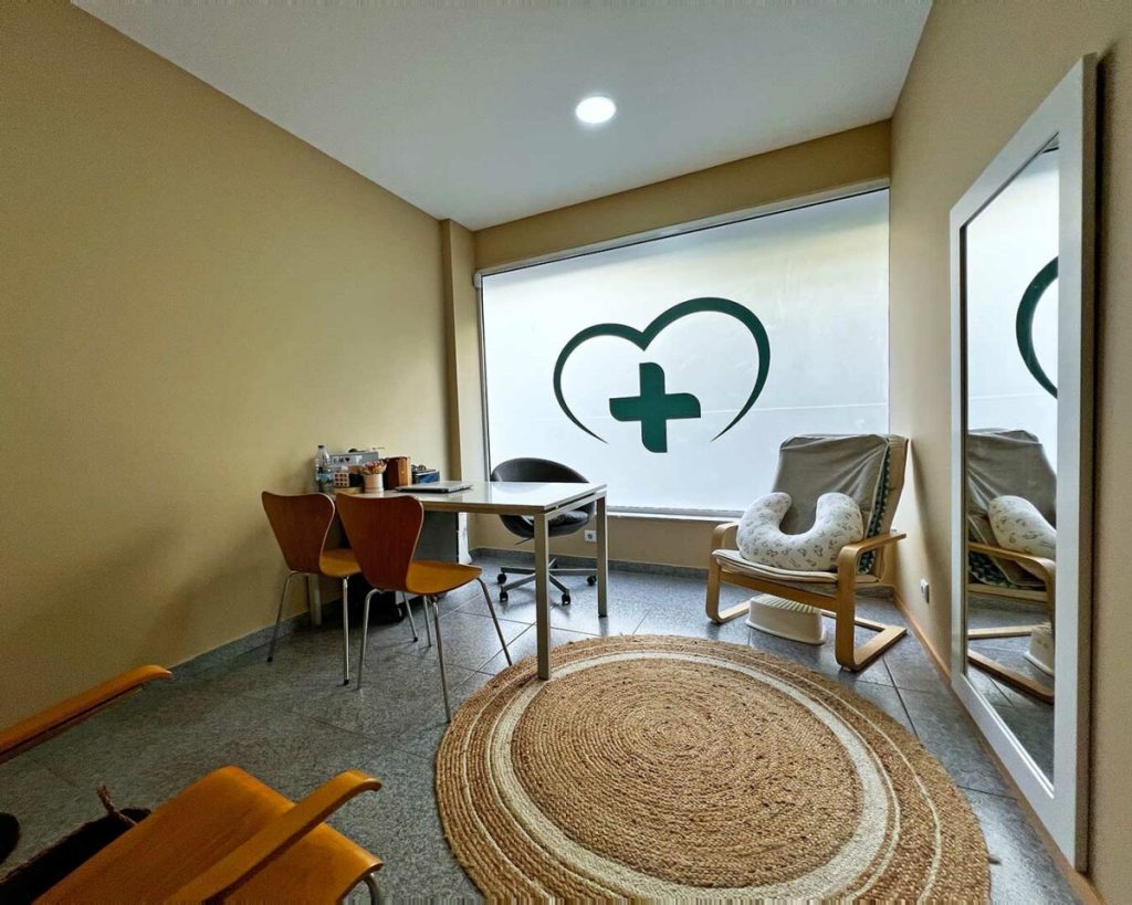 Consultoria de amamentação especializada no CET, com profissionais dedicados ao apoio à mãe e ao bebé em Amares e Braga. Consultas personalizadas para um início de amamentação saudável.